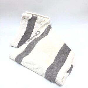 CHANEL Sports line CC CC Mark logo Blanket Beach towel Towel cotton White/Gray